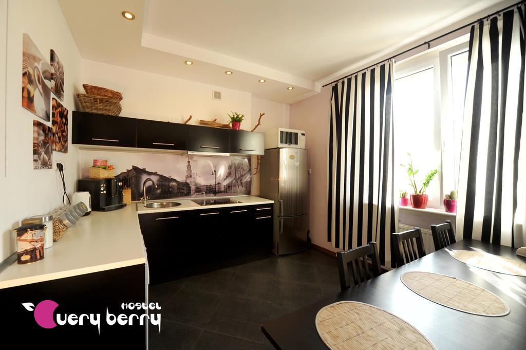 Very Berry Hostel - Old Town, Parking, Lift, Reception 24H 波兹南 外观 照片